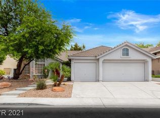 9724 Falling Star Ave, Las Vegas, NV 89117