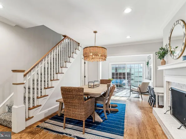 2528 Lombard St, Philadelphia, PA 19146