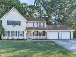 2048 Laboon Cir, College Park, GA 30349