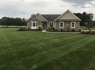 13450 Walking Stick Ln, Chardon, OH 44024