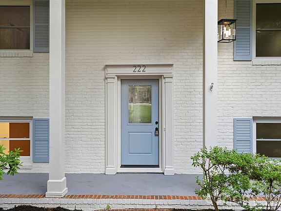 3rd image of 222 Sherwood Cir