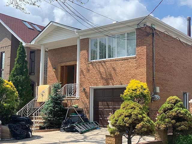 1st image of 2252 E 74th St