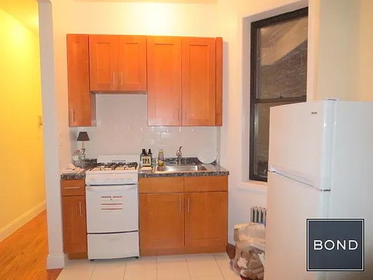 Rented by Bond New York | media 4