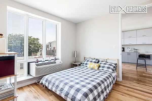 Rented by Citi Habitats | media 31