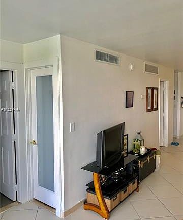4th image of 6770 Indian Creek Dr APT 8G