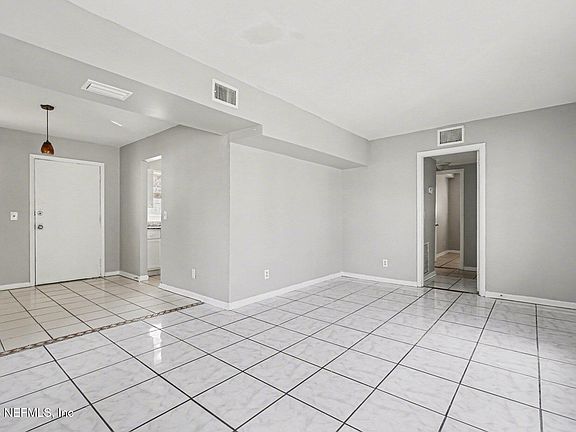 2nd image of 4852 HATTERAS Road