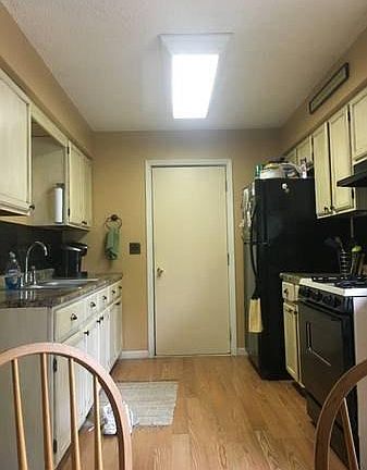 5th image of 850 Prospect Ct
