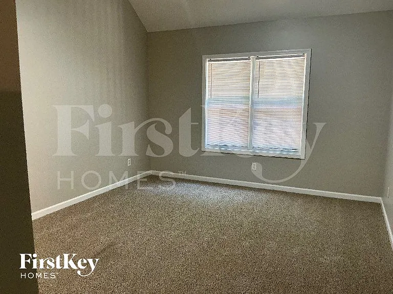 1303 Post Oak Ct — Photo 7