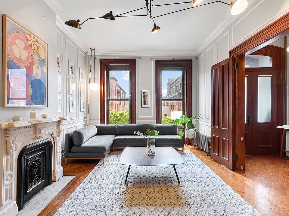 1st image of 17 Madison St Floor 2