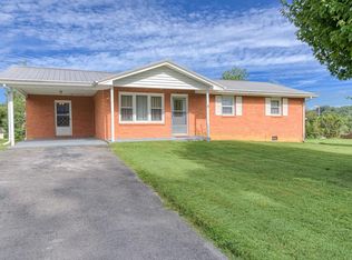 421 Laurel Ct, Piney Flats, TN 37686