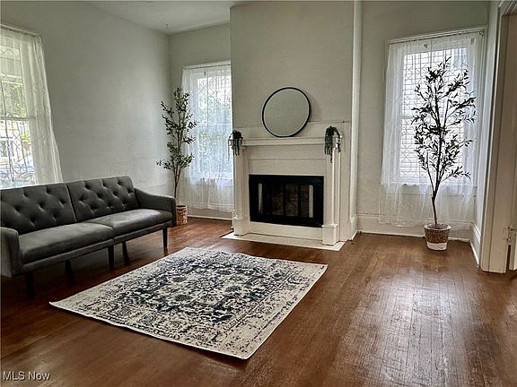 4th image of 1528 20th St