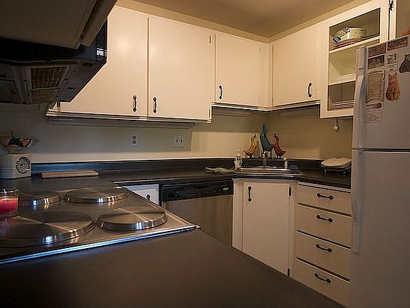 2nd image of 10917 SW 121st Ave