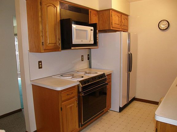 3rd image of 4120 Cypress Ave