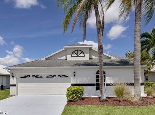17551 Coconut Palm Ct, North Fort Myers, FL 33917