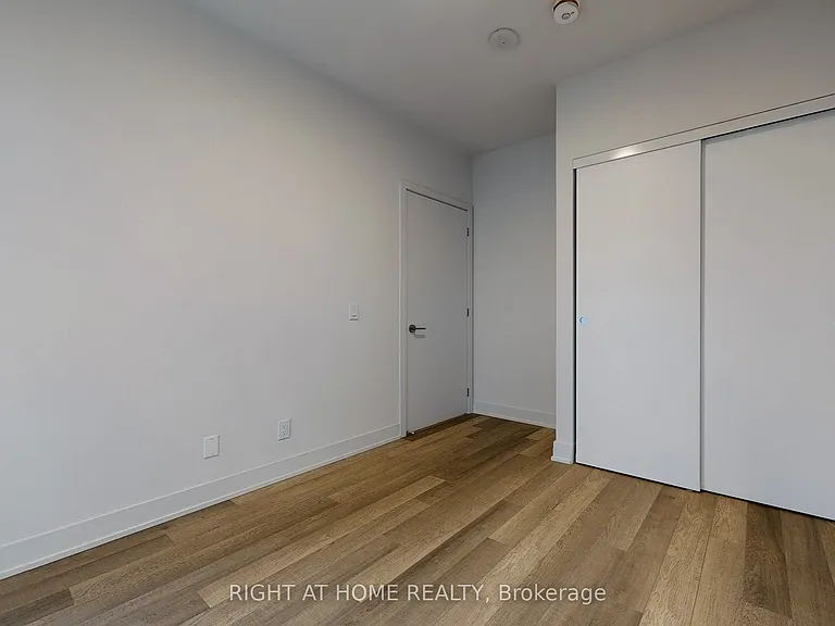 8 Cumberland St #603 — Photo 22