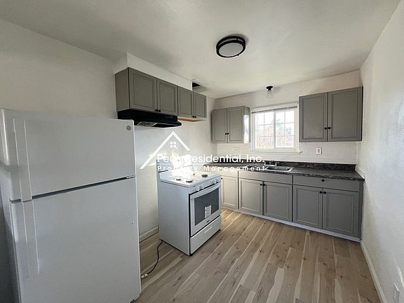 5th image of 704 Eleanor Ave