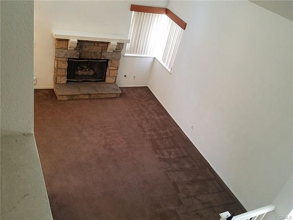 4th image of 15324 Green Valley Dr