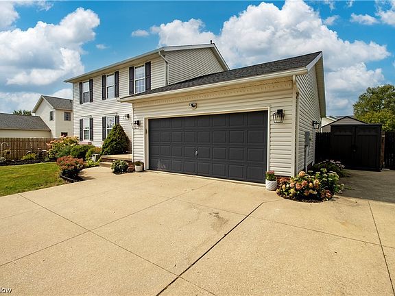 2nd image of 1464 Harvest Dr