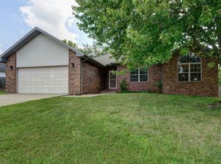 2002 Denny St, Ozark, MO 65721