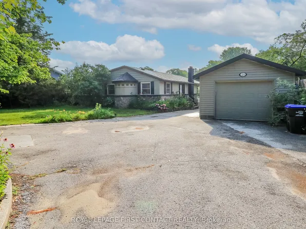 21 Sunnidale Rd, Wasaga Beach, ON L9Z 2M5