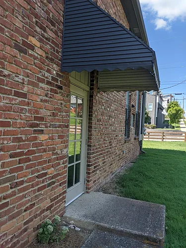 1101 Wade Ave Photo 1