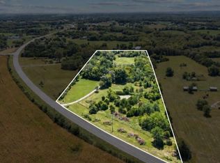 20269 McLouth Rd, Tonganoxie, KS 66086