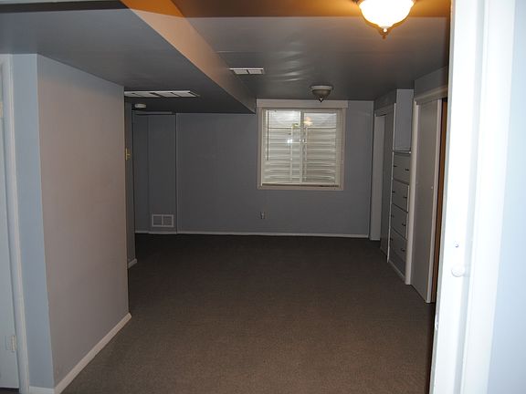 3rd image of 330 W 21st St