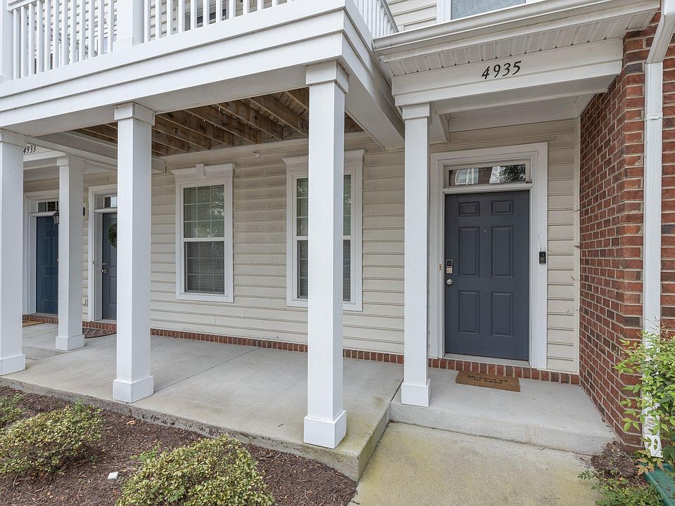 1st image of 4935 Travertine Ave