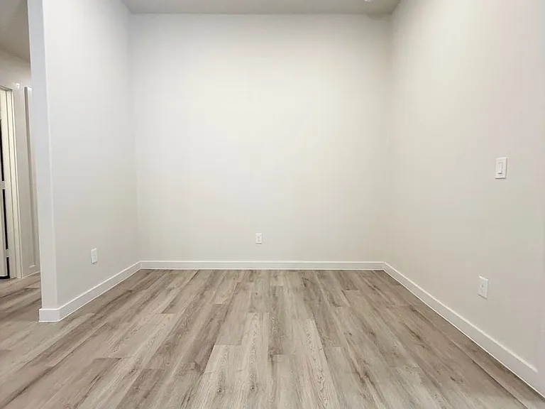 1207 Cottonwood Ave — Photo 10