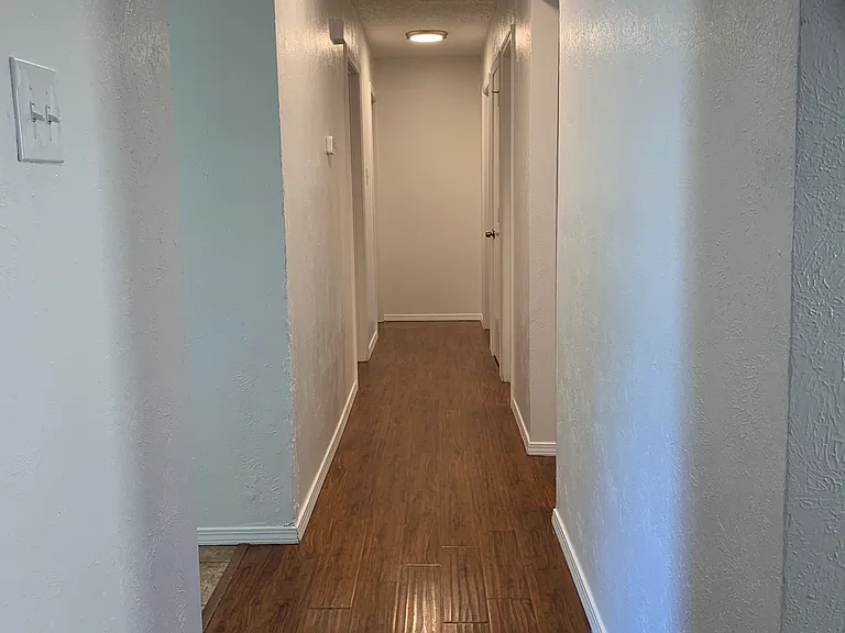 2926 Lake Park Dr — Photo 6