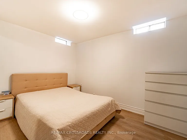 176 William Roe Blvd #BASEMENT — Photo 5