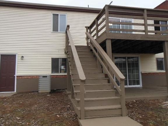 3rd image of 4713 Sanders Dr NE