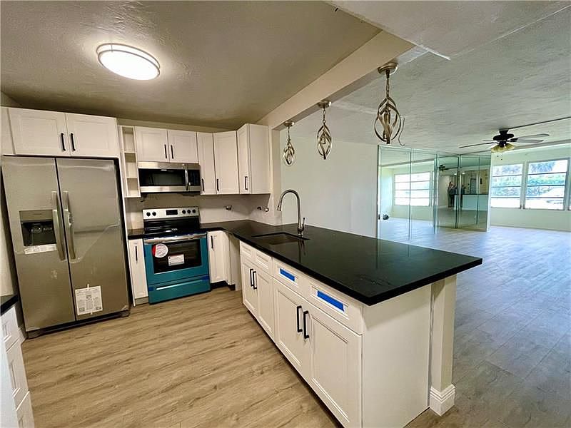 1st image of 2821 Somerset Dr APT 115