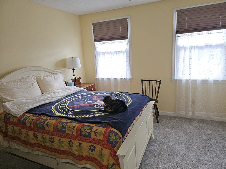 2nd bedroom