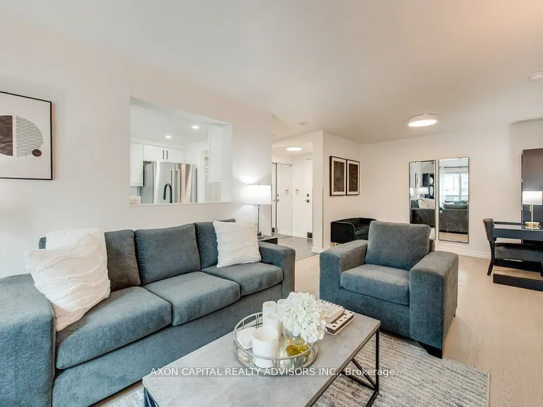 168 Simcoe St #1513 — Photo 2