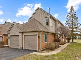 273 Doral Ct #A, Elk Grove Village, IL 60007