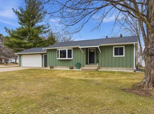 1089 Pine Grove Ln, Lake City, MN 55041