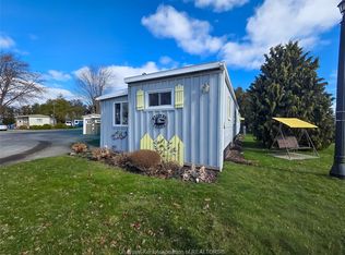 22220 Charing Cross Rd #21, Chatham Kent, ON N7M5V8