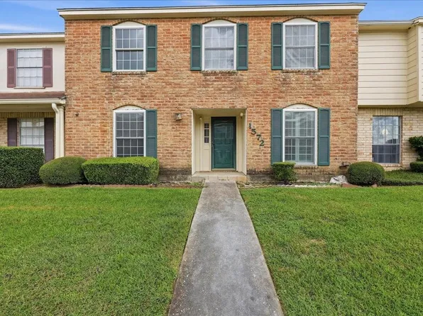 1572 Marshall Woods Dr, Beaumont, TX 77706