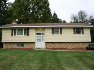 22 Top O Hill Rd, Wappingers Falls, NY 12590