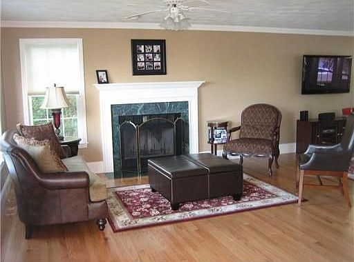 3rd image of 55 Remington Farm Dr