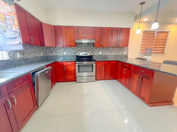 1847 Mahana St #D, Honolulu, HI 96816