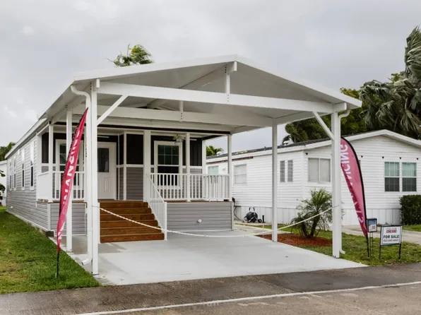 172 Plantation Blvd #172, Lake Worth, FL 33467