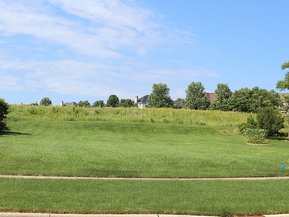 3rd image of 2212 Hill Ln