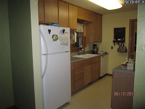 4th image of 156 17th St NE