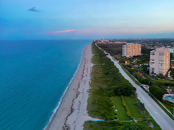 4th image of 4740 S Ocean Boulevard #1011
