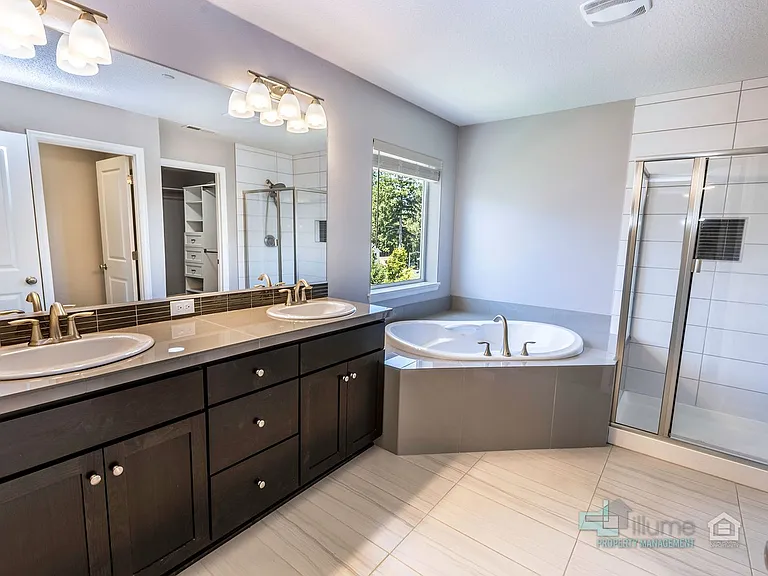 9729 SW 172nd Ave — Photo 35