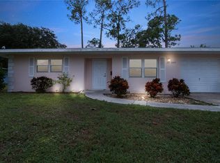 2314 Lakeshore Cir, Pt Charlotte, FL 33952