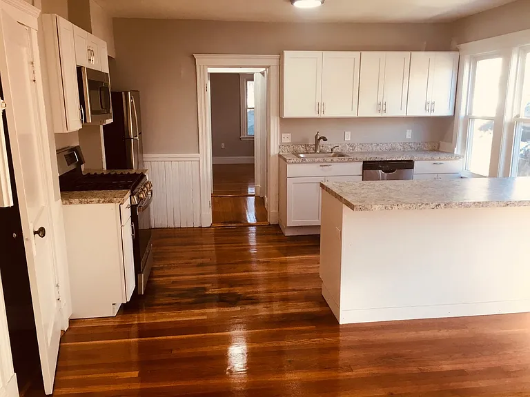 52 Boylston St #3R — Photo 5