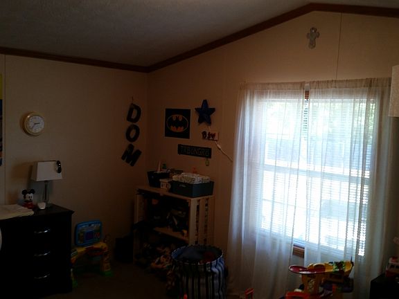 4th image of 227 Golf Dr